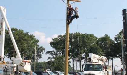 Lineman Demo at Annual Meeting