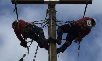 Lineman Competition on Pole