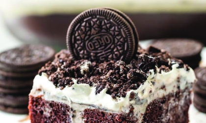 Chocolate cake with oreo on top