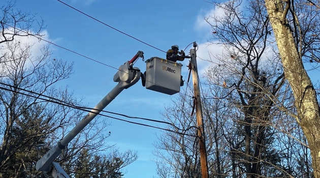 DEC crews provided mutual aid to co-ops in Virginia and New Hampshire over the holiday weekend.