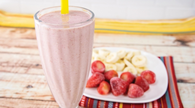 Try this delicious Strawberry Oatmeal Smoothie!